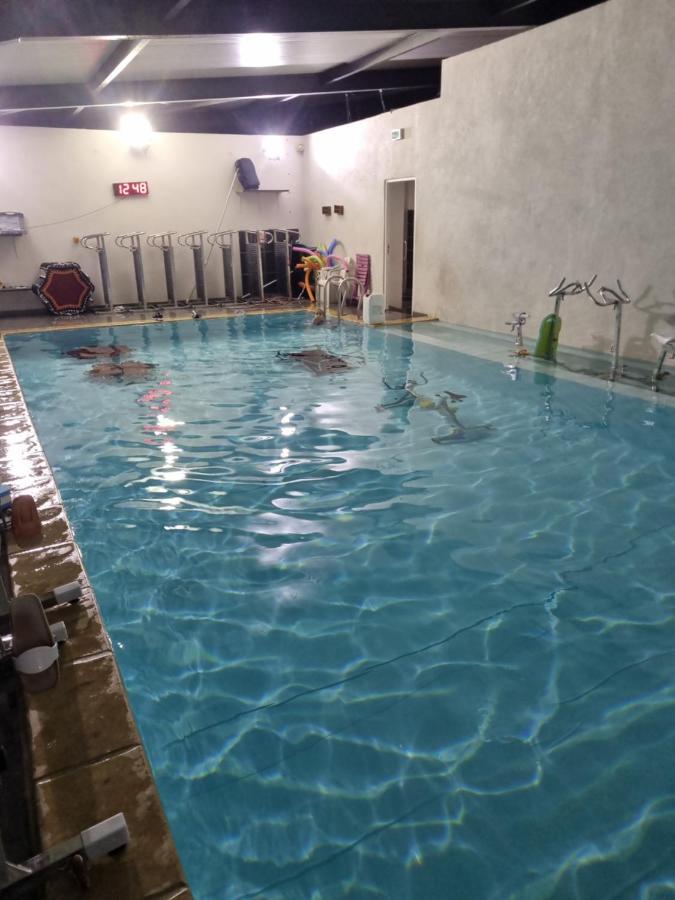 Sci Aquazen Loisirs Detente Saint-Mitre-les-Remparts Екстериор снимка